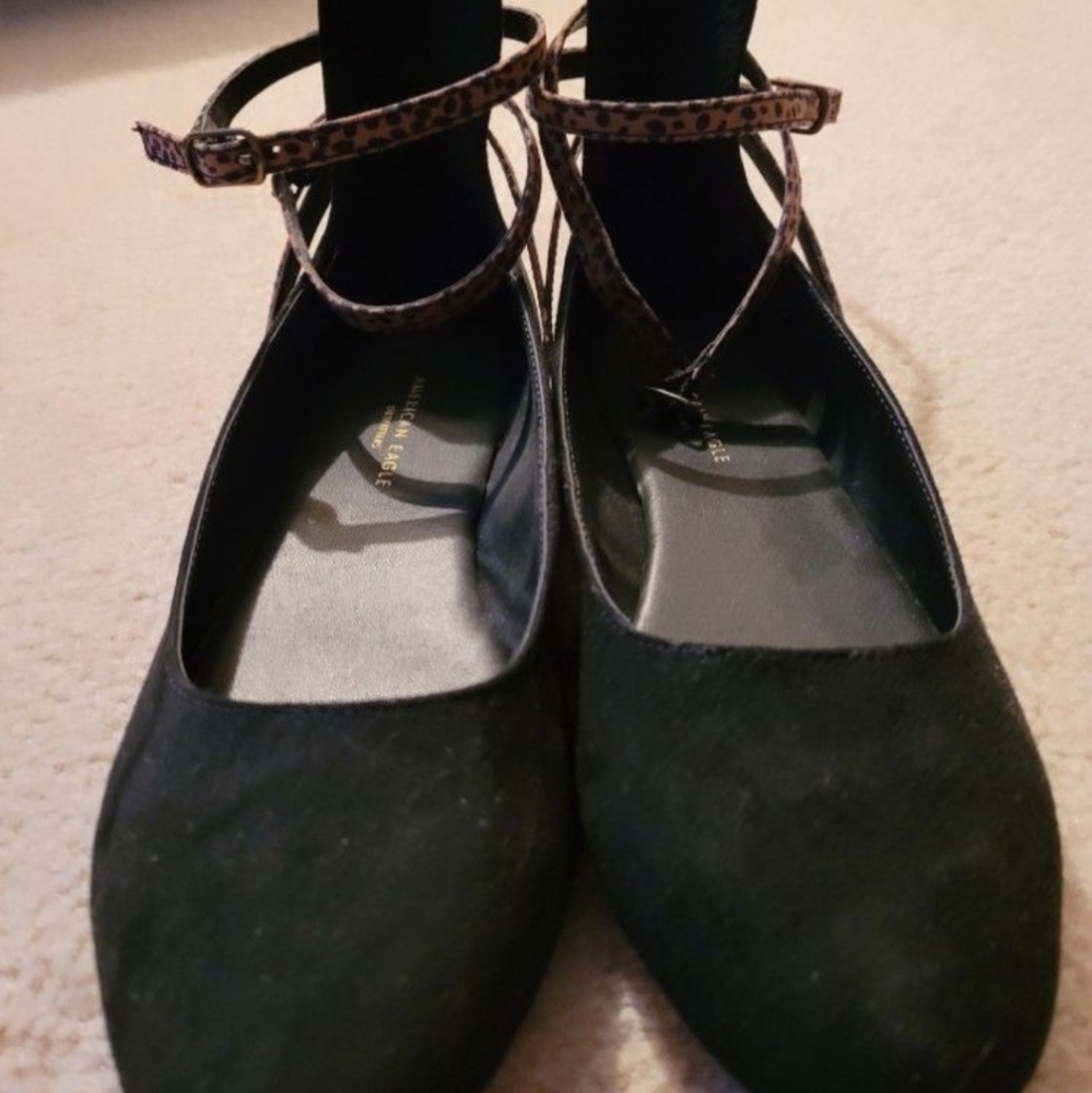 Ladies flats